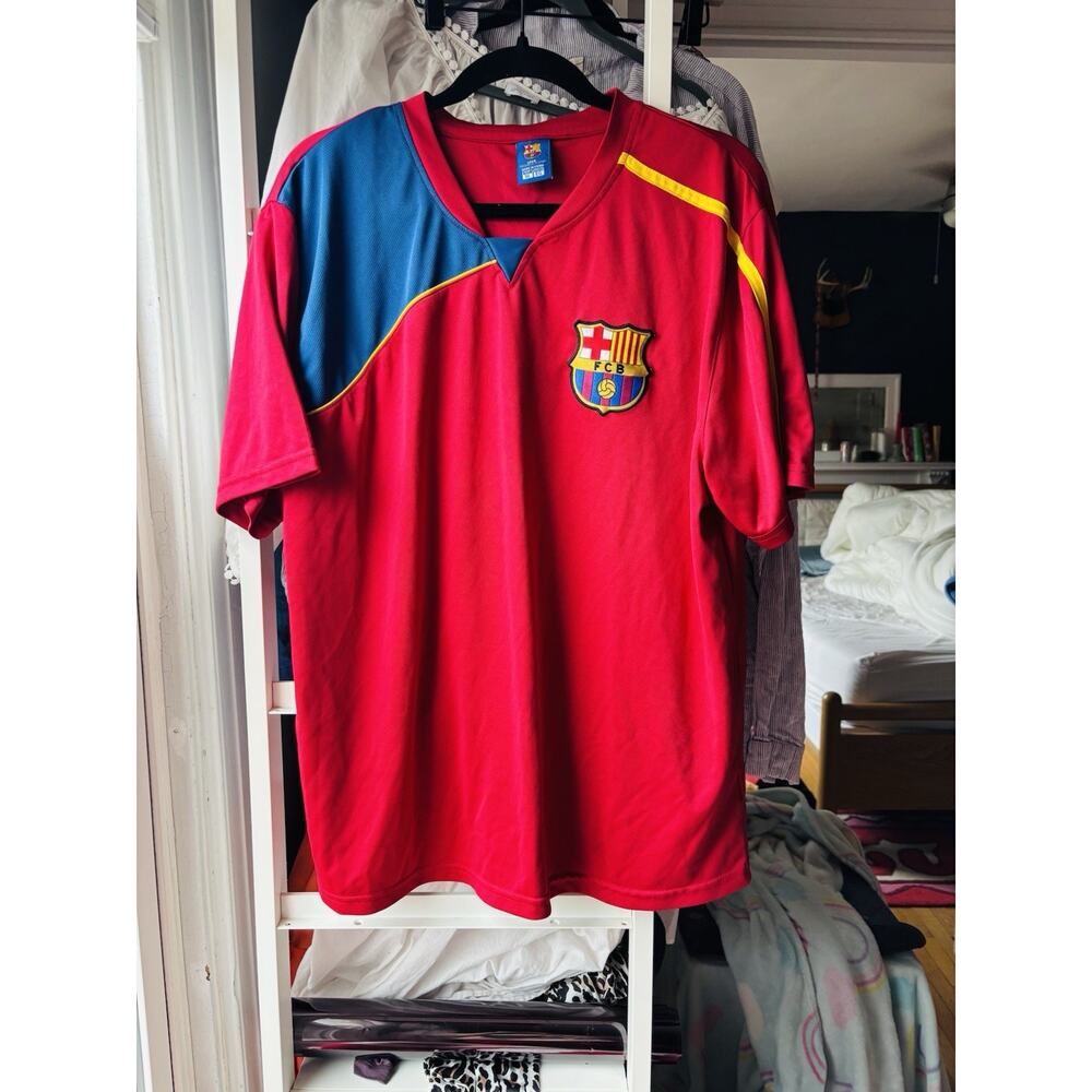 FC Barcelona - Short Sleeve Soccer Jersey‎ - Maroon with FCB Crest Mens XL